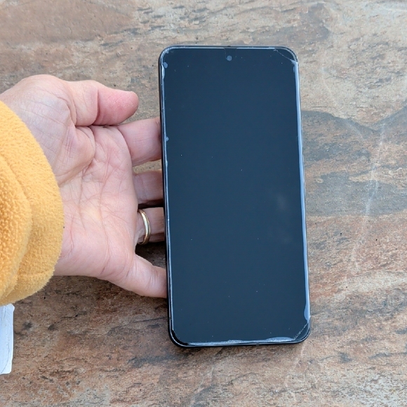 Pixel 8 Obsidian 128GB (Unlocked) - Picture 5 of 7